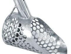 Dune Stingray 6″ x 4″ Stainless Steel Metal Detector Sand Scoop Specifications: Length: 5.9″/150 mm Width: 3.5″/ 90mm Hole: 0.4″/10 mm (hexagon) Mounting Options: Top hole ~ about 1.25″/32 mm Pin hole size ~ about 4-5 mm Weight: about 0.325 kg/ 0.72 lbs. *All our Dune Sand scoops are handmade, therefore individual variations in color and markings should be appreciated as part of the unique quality of the product. Please note that we attempt to provide accurate photos of every single style and color, but your order may vary slightly from the one pictured. WEIGHT 1.08 lbs. DIMENSIONS 6.16 × 3.5 × 6 in