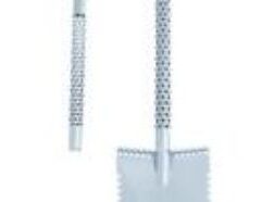 MOTLEY DOUBLE SERRATED FOREST FOX SHOVEL - GREY Description: -Shovel Dimensions: 100 cm / 66 cm or 39,37 or 26 inch in length 18cm / 7,08 inch blade width 20cm / 7,87 inch blade height -Handle dimensions: 13 cm / 5,11 inch width 11,5 cm / 4,72 inch. -Handle type: D-shape -Handle adjustable length 100cm / 39,37 inch – longest 66cm / 26 inch – shortest -Shovel Weight: 1930 gram / 68,07 ounces -Made of 2mm high grade heath treated steel, sandblasted -Motley Powder coating finish -All terrain shovel especially for use in forest or harvest crop fields, pasture -Stealth shape bended blade for better release and CNC sharped edges -Travel concept (fits in your suitcase, backpack, bike, boat, car, canoe) -Handle grip and blade are in a forward angled position designed so you use less energy for digging -Special hexagon laser cut footplates and 2 way blade, larger surface -Quick release easy clamp to adjust your shovel in any length Check out all the other colors available!