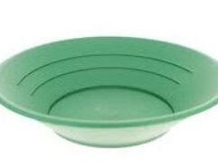 Basic Gold Pan - 10" Green This 10-inch green plastic gold pan is an excellent finishing pan. The smaller riffles allow you to move unwanted material off the edge faster than deep-riffled gold pans. Just be careful not to work too fast or you'll lose your gold, keep an eye on the black sand. This is a shallow bottom gold pan made from tough durable plastic.