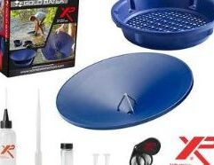 XP GOLD BATEA KIT - GP-BATEA-KIT PERFECT ADDITION TO XP ORX HIGH-FREQUENCY METAL DETECTOR PACKAGE INCLUDES XP Batea – 50 cm – 20’’ XP Batea Defragmenter XP Gold Classifier #10 – 37 cm – 15’’ XP Gold Accessories User manual VARIANTS XP Gold Pan Premium Kit XP Gold Pan Starter Kit Take your Gold hunting to another level with our new range of XP Pans / Classifiers / Batea / Accessories. The XP Gold prospecting kit will be the perfect addition to your XP ORX high-frequency metal detector – The ORX has proven to be one of the most efficient Gold detectors available on today’s market, offering performance and value for money. The XP Gold Pans, Classifiers, Batea, and accessories offer the same outstanding quality found in all XP products. To get the BEST results you need to use the BEST kit! BATEA The first rigid plastic Batea equipped with a stainless steel defragmenter which quickly breaks down compacted material. The deep collection cup helps to keep the gold in the middle of the Batea. Advantages Defragmenter: Built-in stainless steel it quickly breaks down compacted material to save your effort. Deep Collection Cup: Helps keeping the gold in the center of the Batea. Honeycomb Design: Contoured vein for better grip and a higher level of rigidity. Large Diameter: (50 cm – 20’’) Compatible for competition Glass Fiber Composite: Rigid construction, lighter than a steel Batea (800G VS 2KG) Blue Optimal Contrast: Complementary to yellow, blue offers the best contrast to the gold. The XP blue color will help you to identify gold in the pan or the Batea.