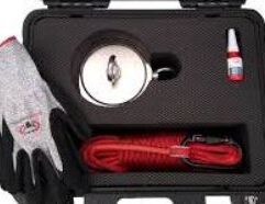 BRUTE BOX DOUBLE SIDED 3,600 LB MAGNET FISHING BUNDLE (5.31" MAGNET + ROPE + GLOVES + CARABINER + THREADLOCKER) The original all-in-one Brute Box kit with everything you need to start magnet fishing now comes in a double-sided version. This handy durable hardshell carrying case includes one double sided magnet (5.31" - 3,600 lb combined pull), cut resistant gloves, threadlocker, and 65 feet of 1/3" double braided rope with carabiner, nestled in a custom foam insert. Buy now and see what you can discover! SKU: 135DS-CASE Magnet Specifications: Dimensions: 5.31” x 1.57” (135mm x 40mm) Hole Diameter: 0.47” (12mm) Material: NdFeB Magnets + A3 Steel Casing + Two 304 stainless steel eyelets Coating: NiCuNi Pulling Force: 3,600 lbs combined (1,800 lbs per side) Magnet weight: 10.0 lbs Double Braided Rope Specifications: Double Braided Polyester 65 feet 3,840 lb Breaking Strength 1/3" diameter (8mm) 8 inner strands Rot and UV Fading Resistant Not suitable for climbing High quality carabiner rated to 5,600 lbs Case Specifications: Outside Dimensions: 16.00" x 13.25" x 7.75" Inside Dimensions: 14.5" x 11.00" x 6.25" Black high impact polypropylene plastic IP 67 Waterproof Rating Includes knob with O-ring for manual pressure adjustment Two draw latches ensuring a tight seal Two padlock holes for additional security Holds one double sided 3,600 LB magnet - 5.31" diameter